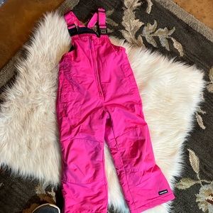 Lands’end toddler 3T snow suit. Only warn once then outgrown